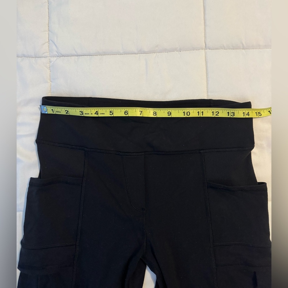 Lululemon Om & Roam Untight Tight
Black luon loose fit cargo pocket pants - Picture 11 of 16